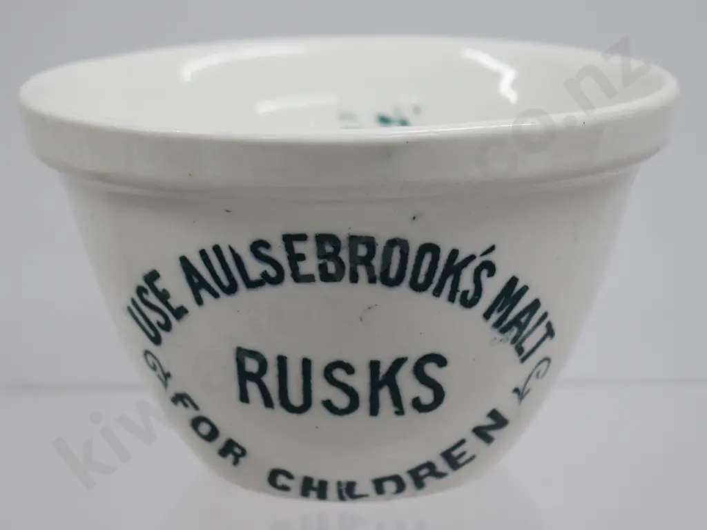 AULSEBROOK'S RUSKS/XMAS PUDDING BOWL SMALL Image 1++