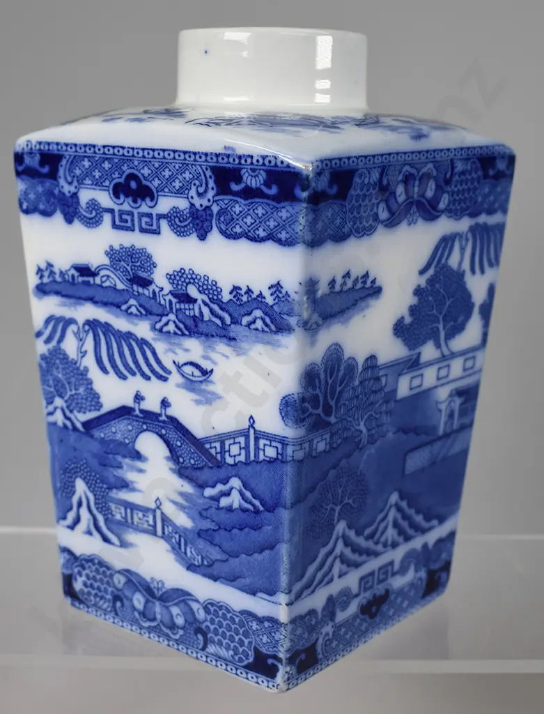 RINGTONS LTD TEA CANNISTER Image 1++