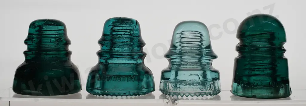ASSORTED GLASS INSULATORS Image 1++