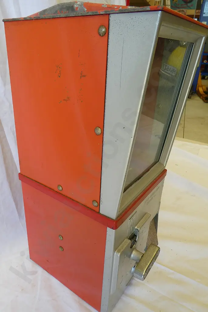 VICTOR VENDING GUM BALL MACHINE Image 1++
