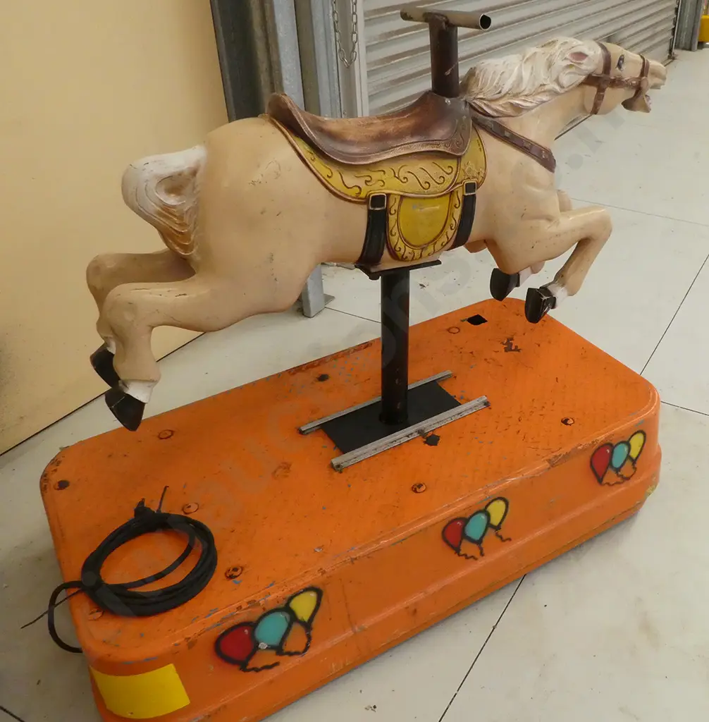 VINTAGE COIN OPERATED CAROUSEL HORSE RIDE Image 1++