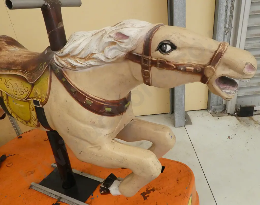 VINTAGE COIN OPERATED CAROUSEL HORSE RIDE Image 1++
