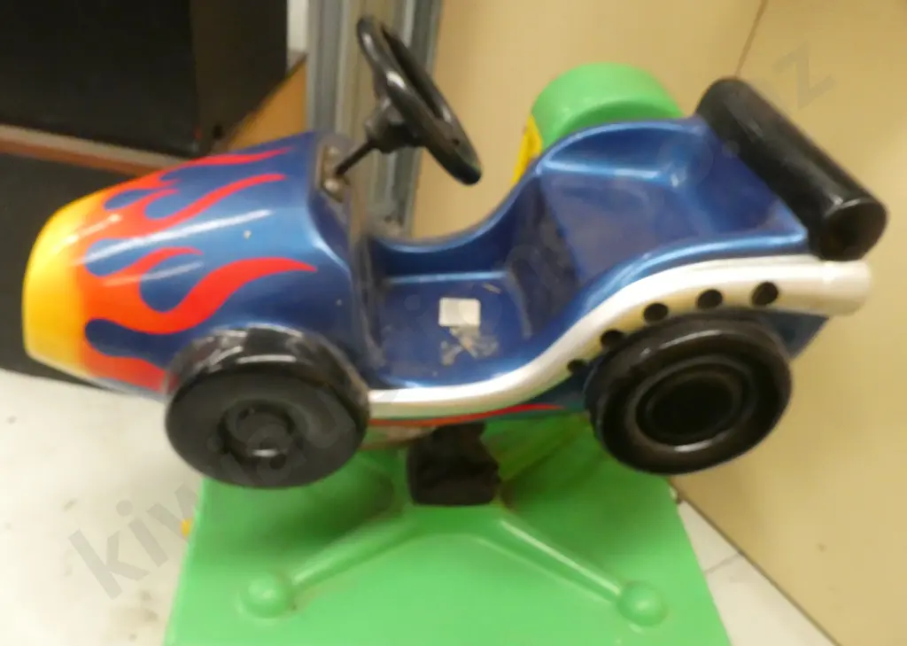 BLUE FLAME CHILD COIN OPERATED FUN RIDE Image 1++