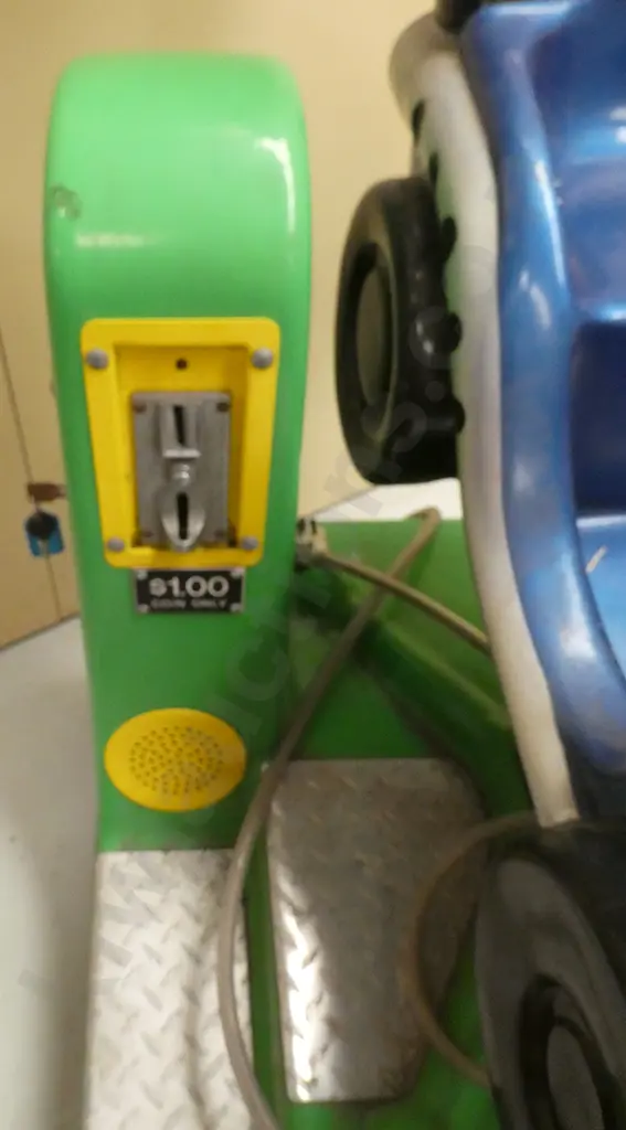 BLUE FLAME CHILD COIN OPERATED FUN RIDE Image 1++