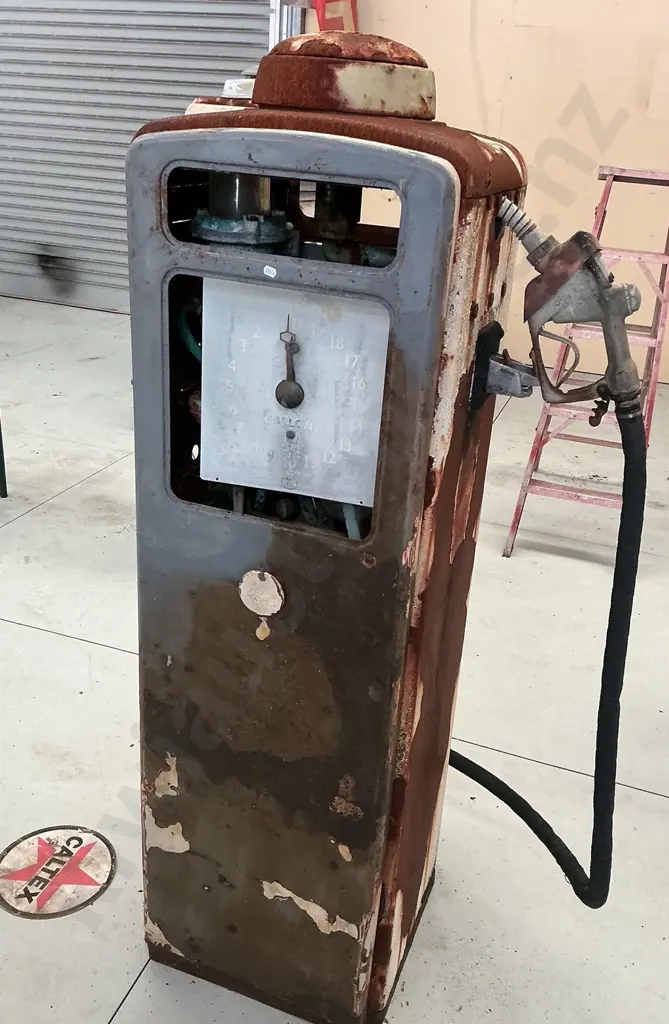 BECKMETER PETROL PUMP Image 1++