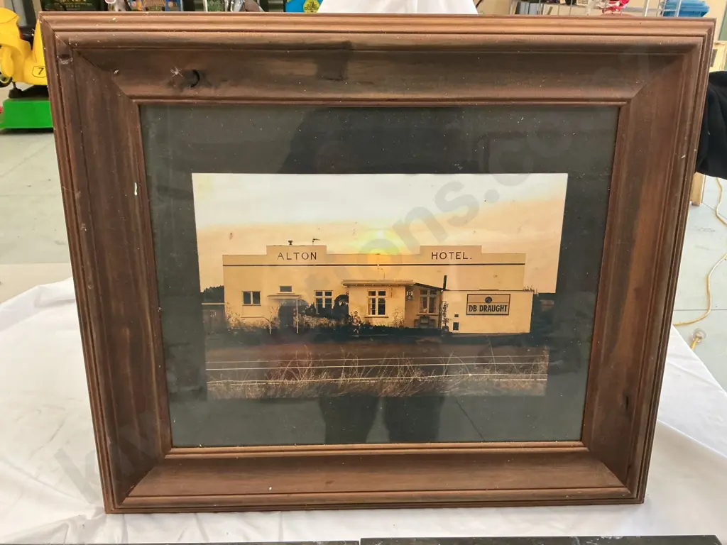 ALTON HOTEL DARTBOARD CUPBOARD & PHOTO Image 1++