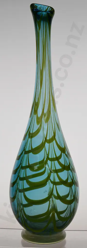 LARGE ART GLASS VASE Image 1++