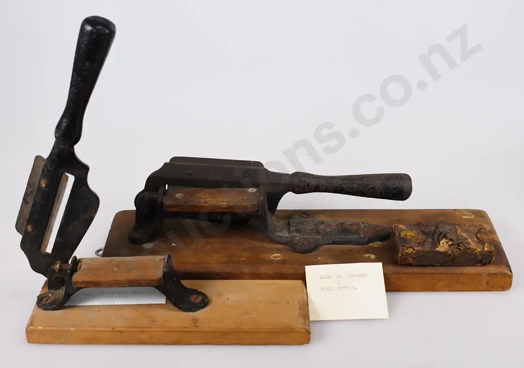 VINTAGE TOBACCO CUTTERS Image 1++