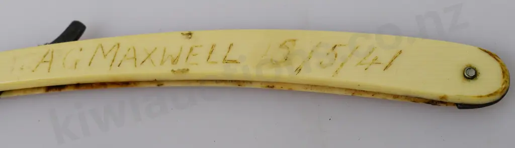 ADVERTISING CUT THROAT RAZOR, WALKER PETONE Image 1++
