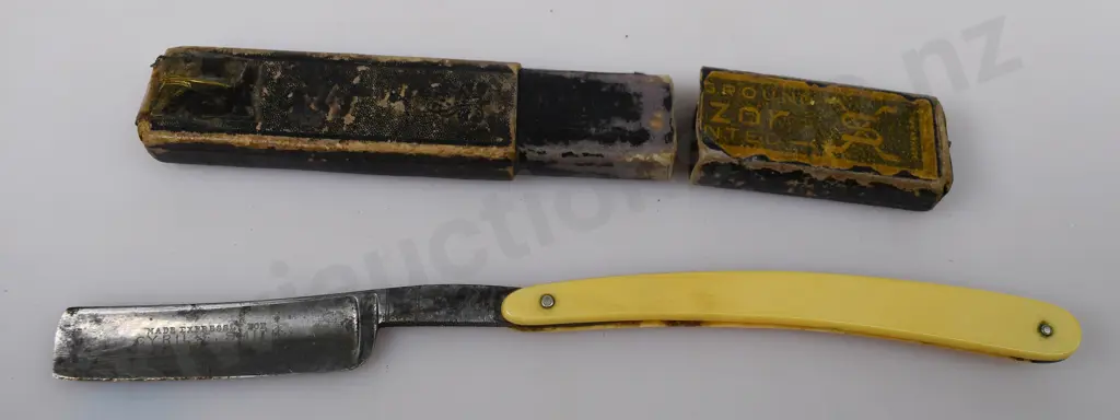 ADVERTISING CUT THROAT RAZOR, SMITH, CASHEL ST Image 1++