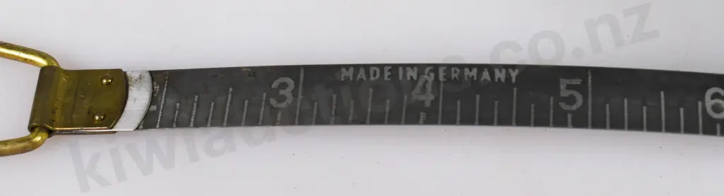 BEST LEATHER CASE TAPE MEASURE IN BOX Image 1++