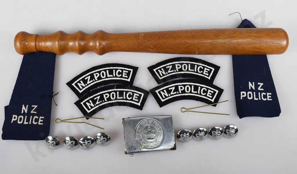 NEW ZEALAND POLICE ITEMS Image 1++