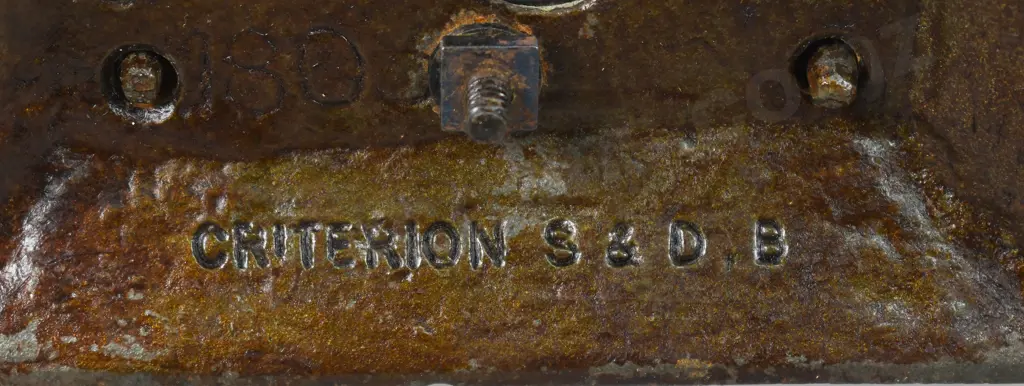 CAST IRON PEN HOLDER Image 1++