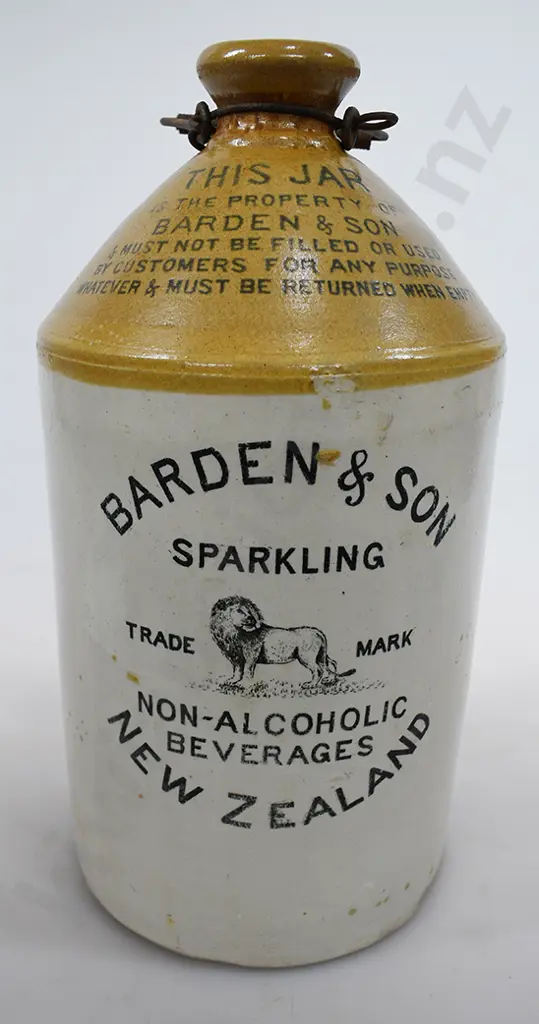BARDEN & SON NEW ZEALAND JAR Image 1++