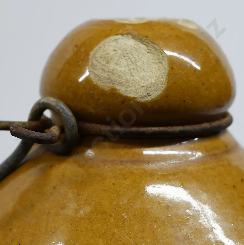 FRITH OAMARU MILTON POTTERY JAR Image 1++