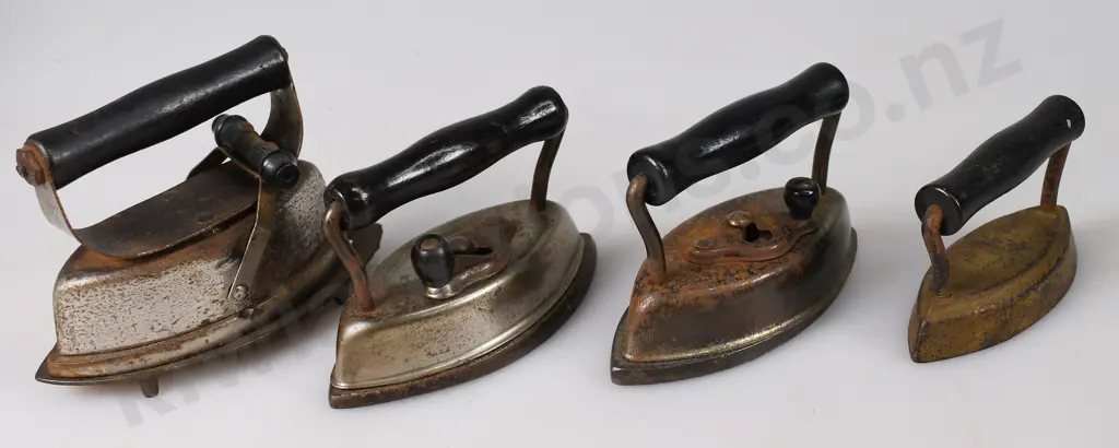 COLLECTION OF MINIATURE IRONS Image 1++