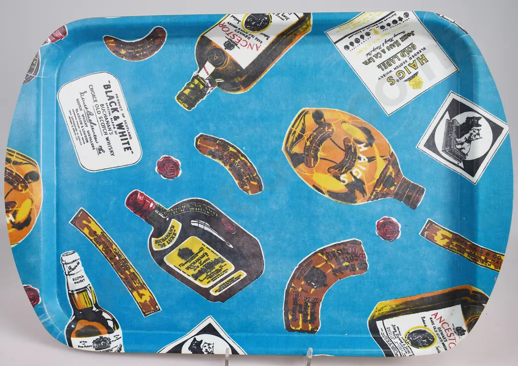 ADVERTISING WHISKY SERVING TRAYS Image 1++