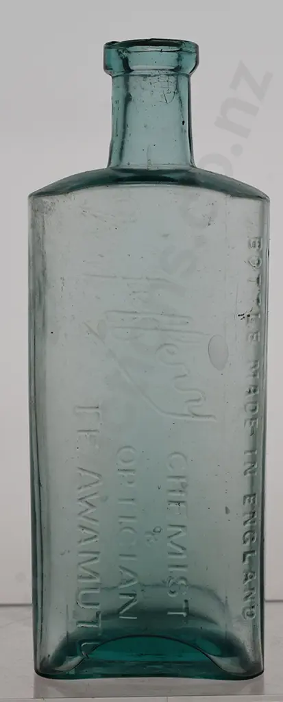WANGANUI & TE AWAMUTU CHEMIST BOTTLES Image 1++