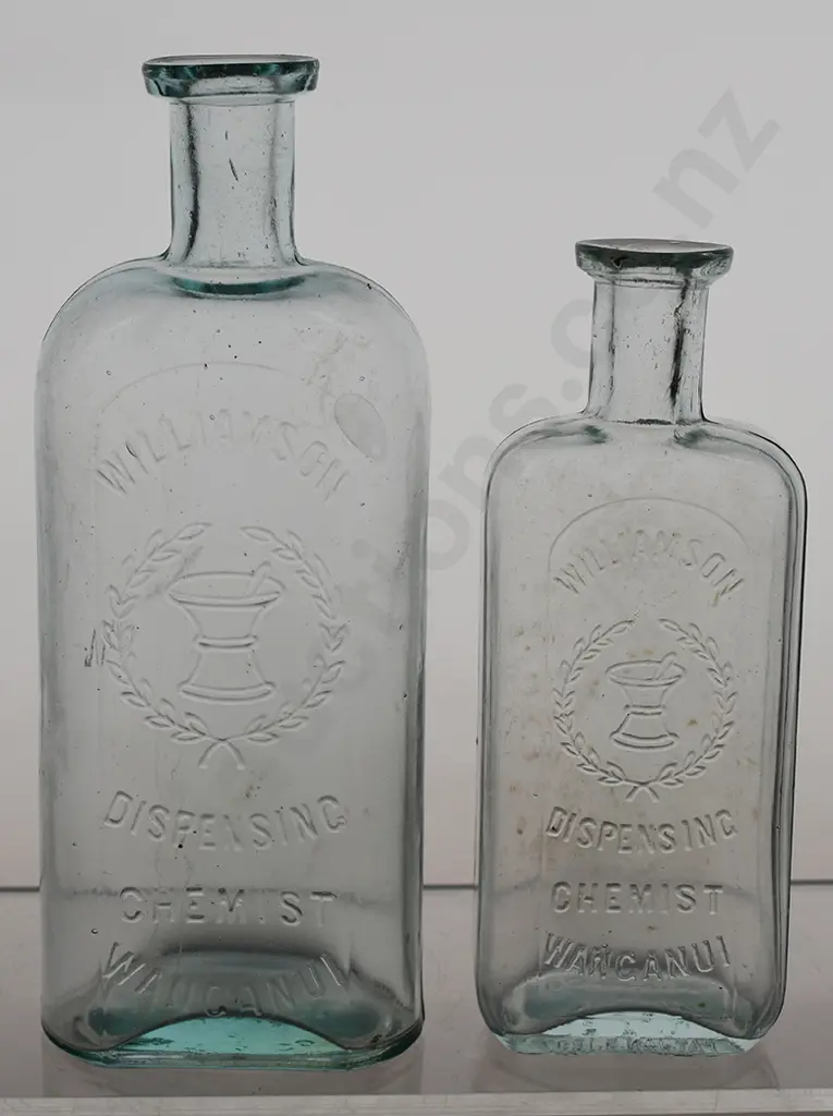 WANGANUI PICTORIAL CHEMIST BOTTLES Image 1++