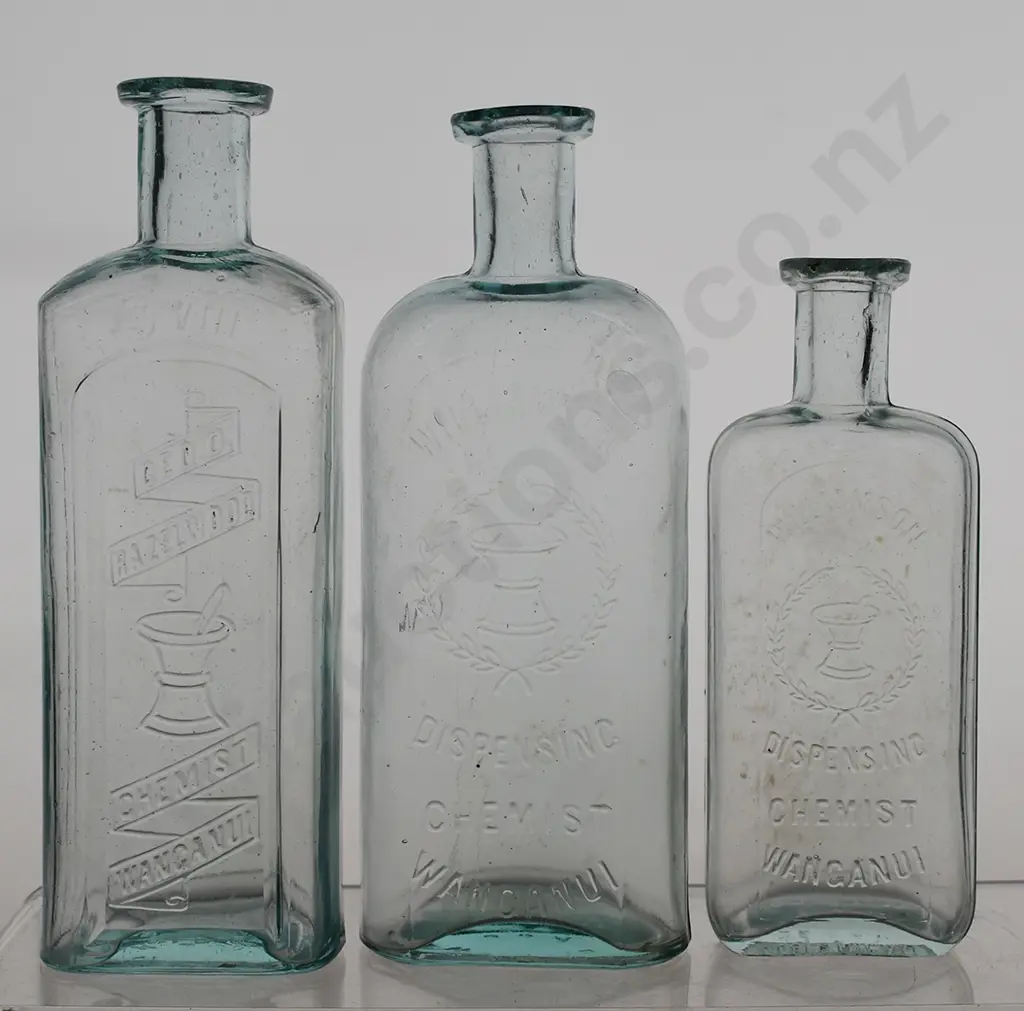WANGANUI PICTORIAL CHEMIST BOTTLES Image 1++