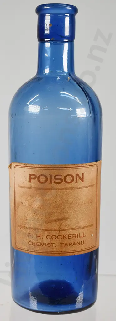 ASSORTED PHARMACEUTICAL BOTTLES Image 1++