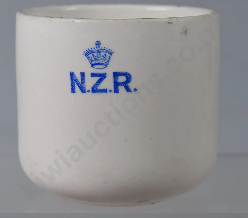 NEW ZEALAND RAILWAYS CROWN LYNN CUP Image 1++