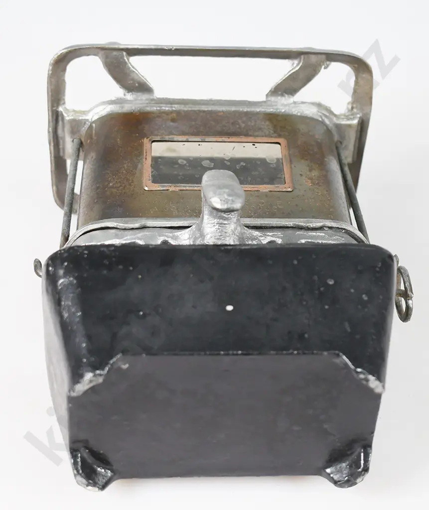 MEDALO VINTAGE OIL STOVE, No 1 Image 1++