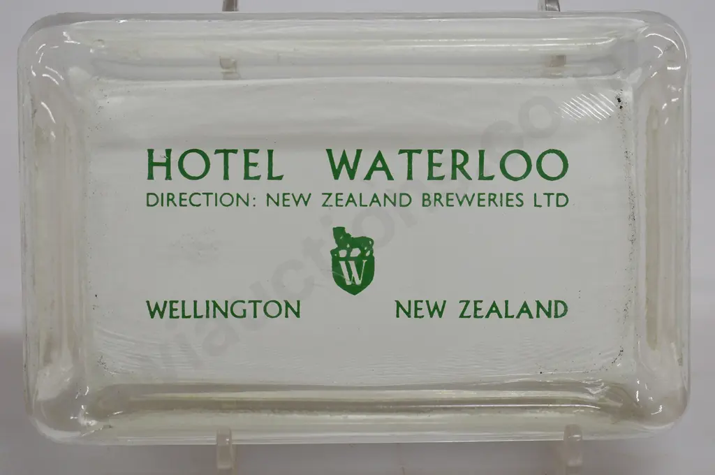 HOTEL WATERLOO NEW ZEALAND BREWERIES ASHTRAY Image 1++