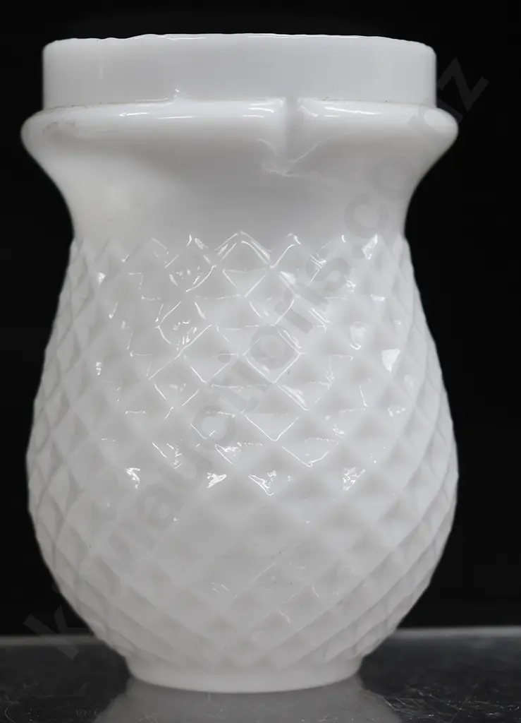 MILK GLASS FAIRY LIGHT Image 1++