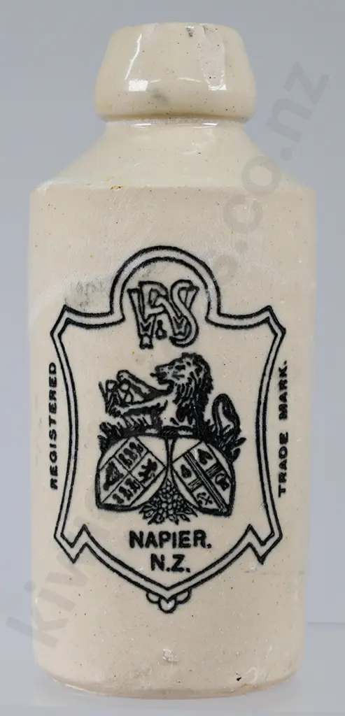 PLOWMAN NAPIER GINGER BEER Image 1++