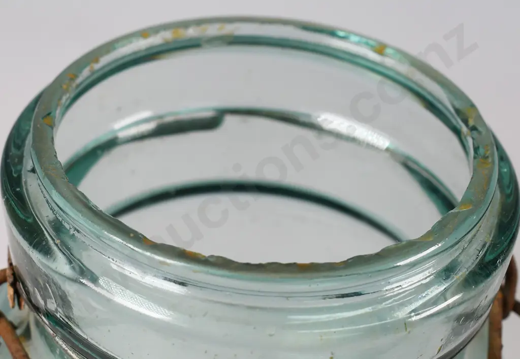 QUEENSLAND FRUIT JAR Image 1++