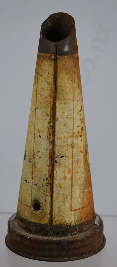 MOBILOIL "BB" PRESSED TIN BOTTLE POURER Image 1++