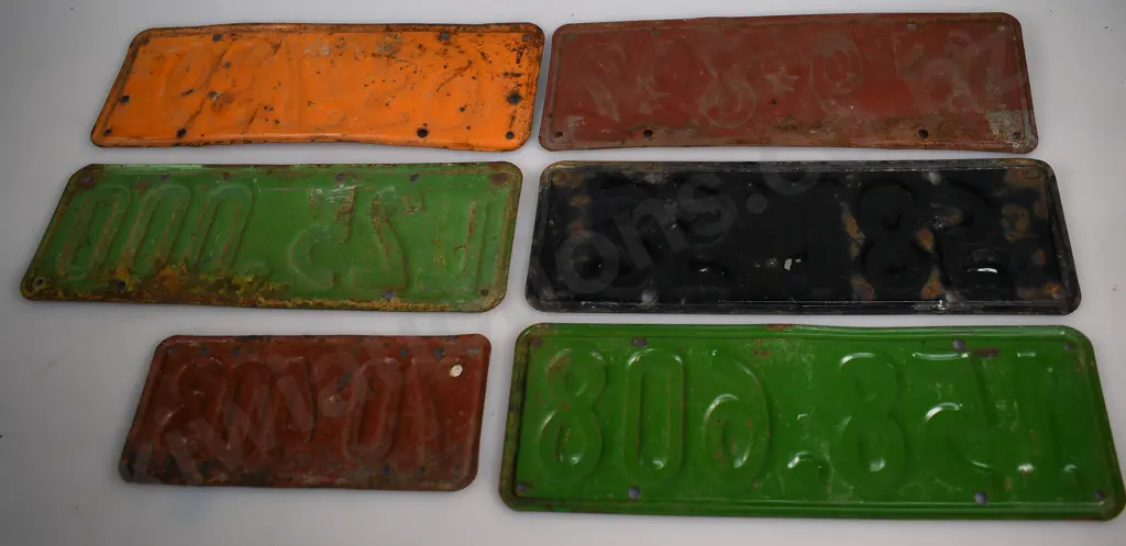 NEW ZEALAND ASSORTED NUMBER PLATES Image 1++