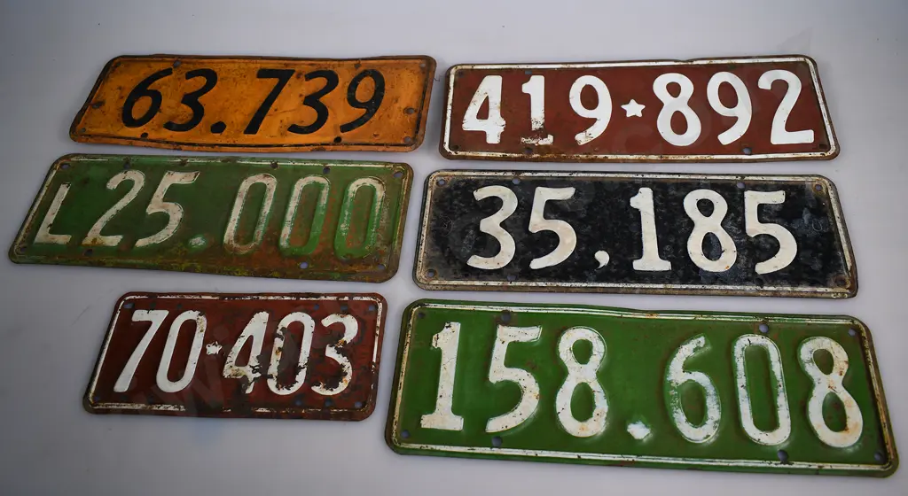NEW ZEALAND ASSORTED NUMBER PLATES Image 1++