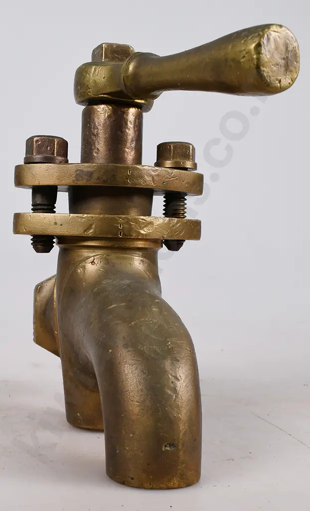 LARGE BRASS TAP Image 1++