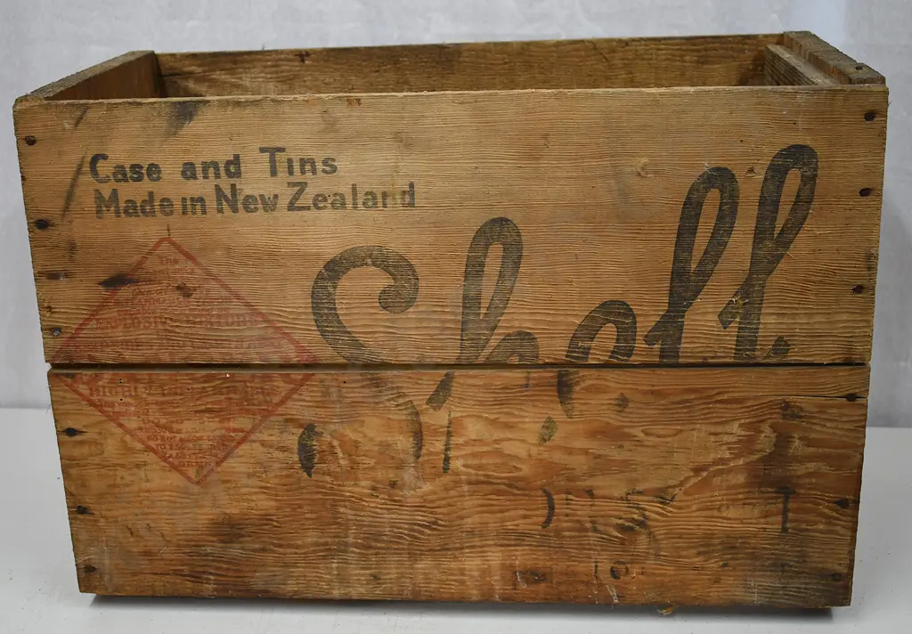 SHELL MOTOR OIL WOODEN BOX Image 1++