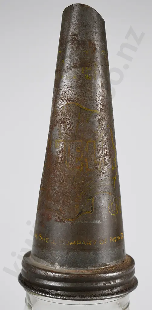 EARLY SHELL QUART OIL BOTTLE WITH POURER Image 1++