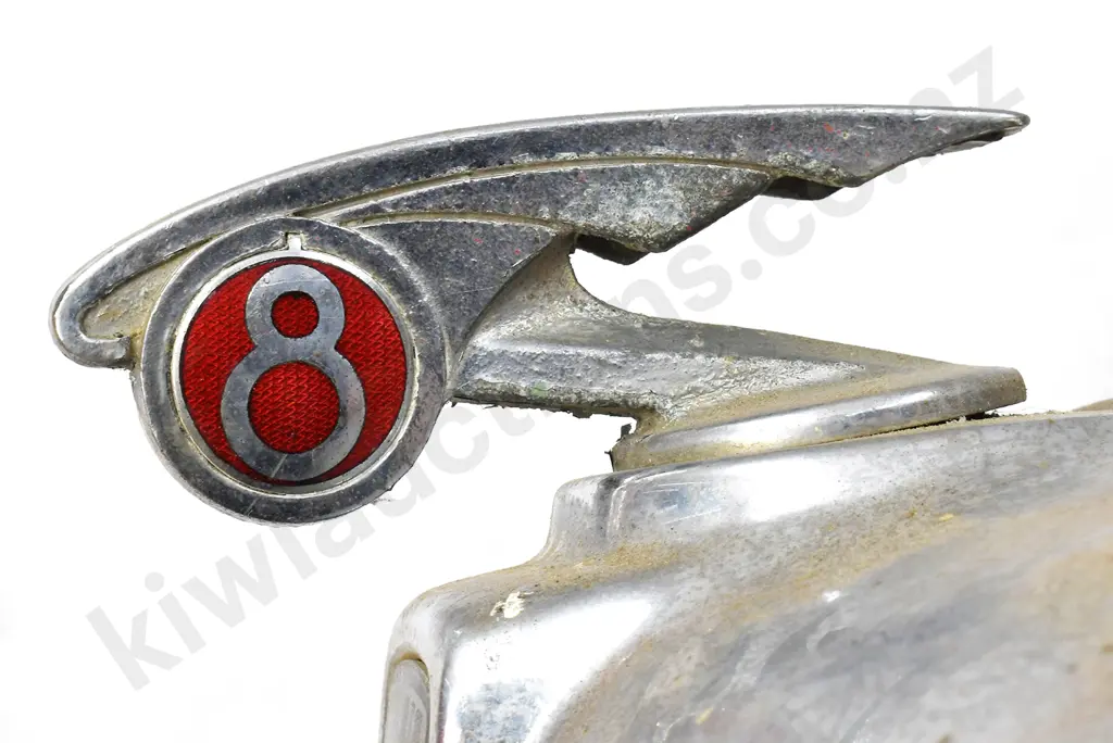 AUSTIN & MORRIS 8 CAR GRILLS Image 1++
