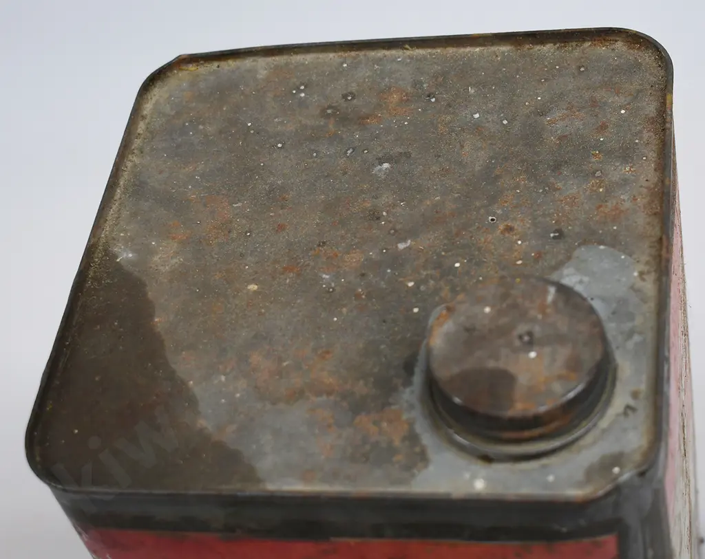 MOBILOIL A S.A.E. 30 OIL TIN, VACUUM OIL COMPANY Image 1++