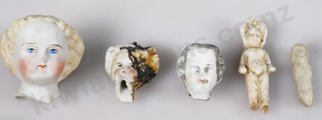 DOLLS HEADS AND LIMBS Image 1++