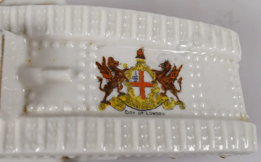 CRESTED WARE TANK & WARSHIP Image 1++