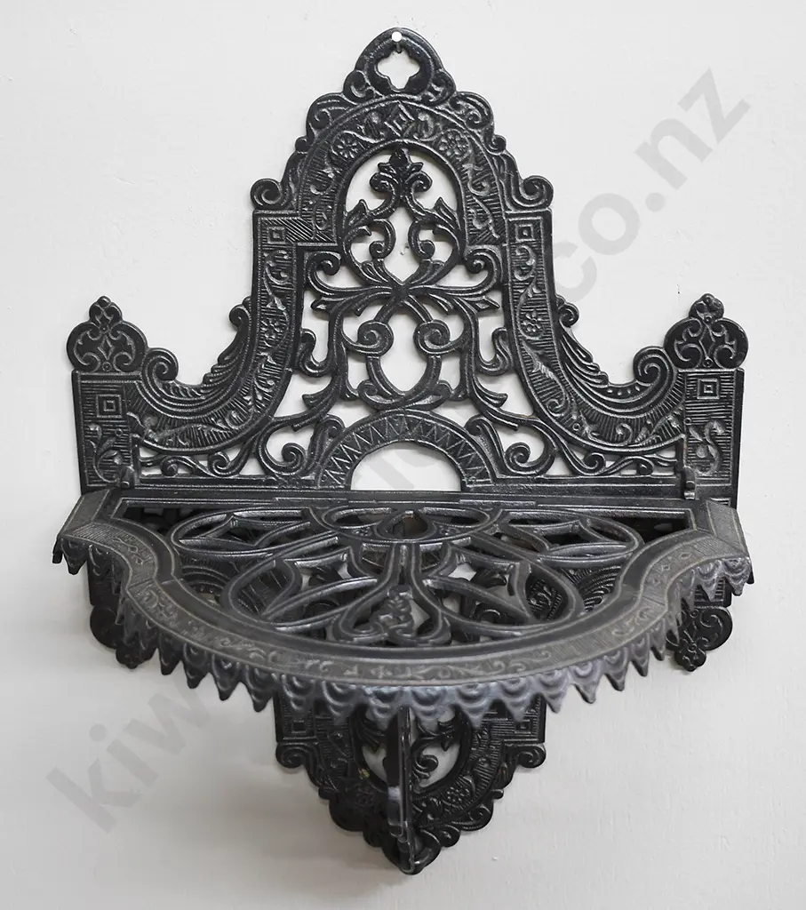 CAST IRON WALL SHELF BRACKET Image 1++