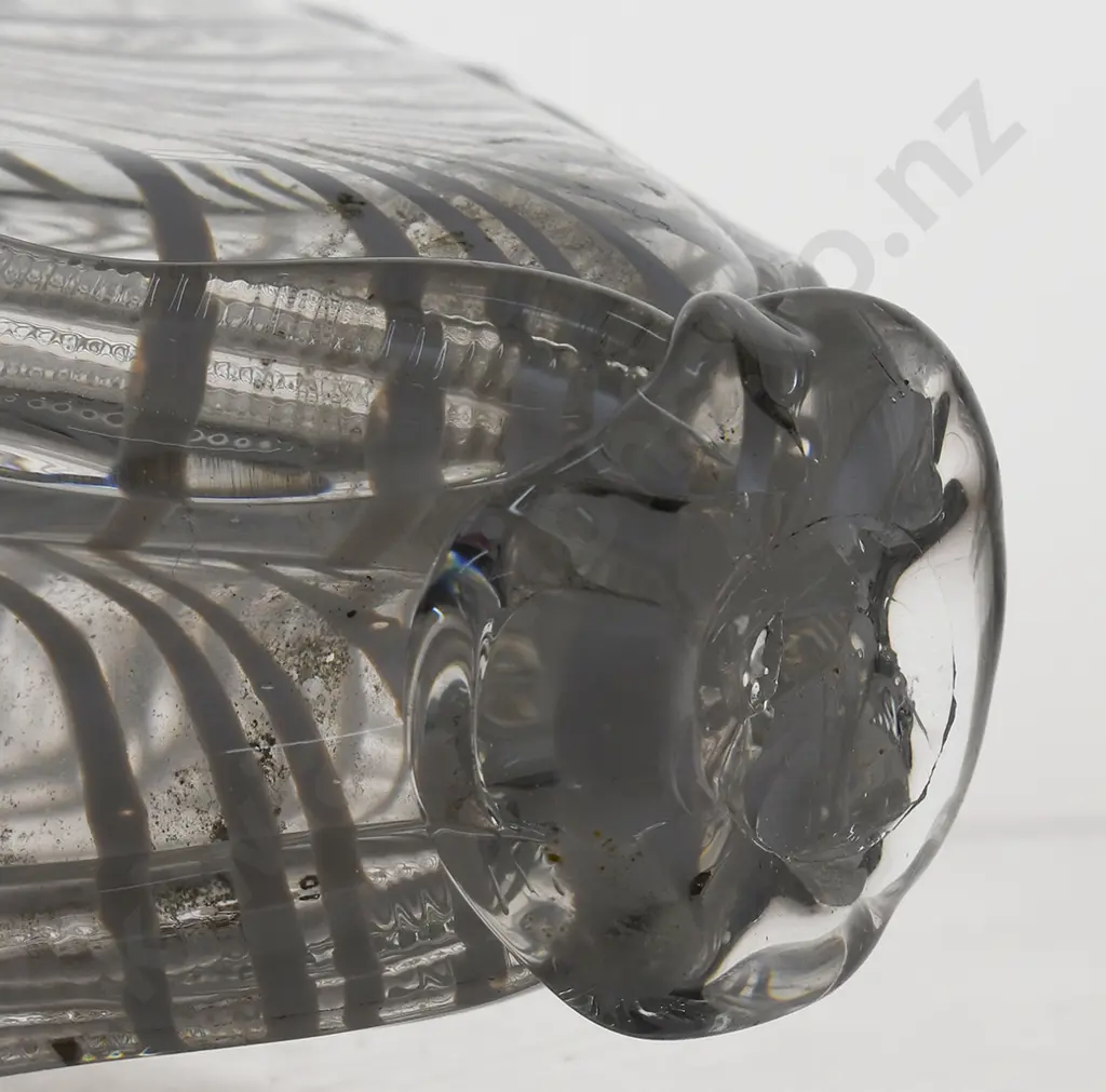 NAILSEA GLASS GIMMEL FLASK Image 1++