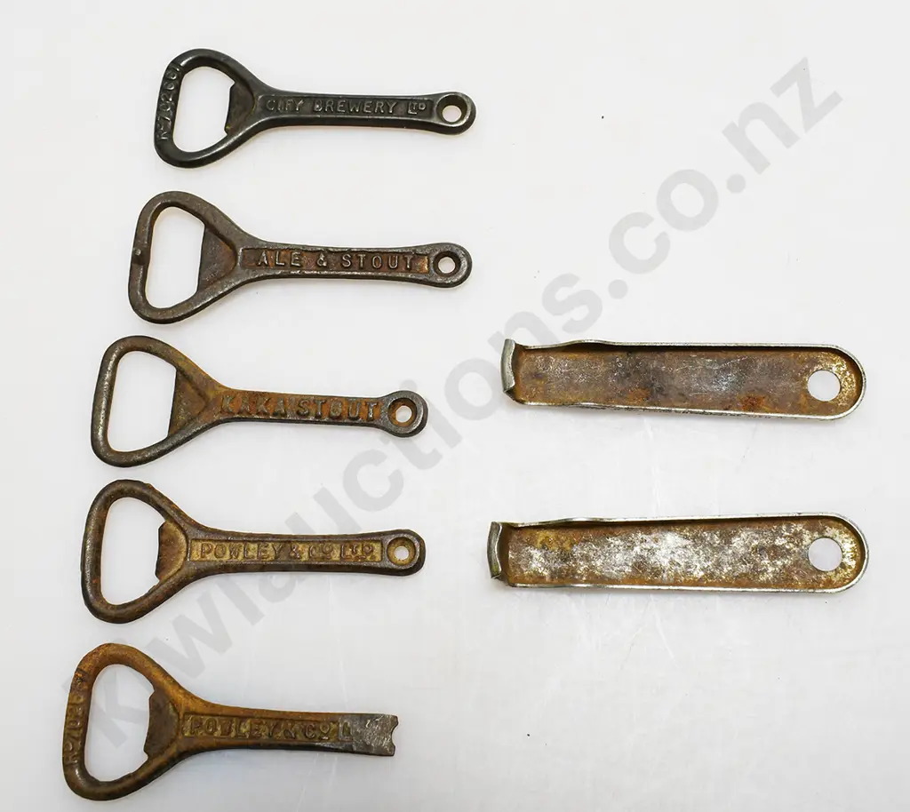 ASSORTED BREWERY BOTTLE OPENERS Image 1++