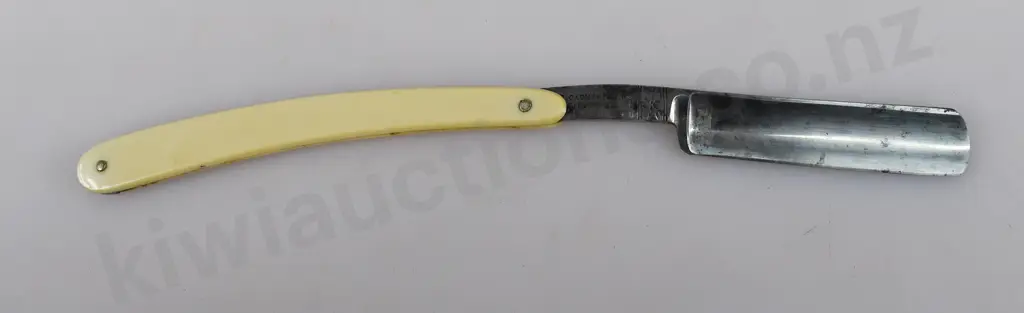 ADVERTISING CUT THROAT RAZOR TIMARU Image 1++