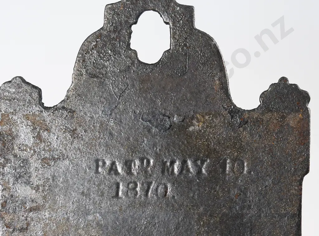 CAST IRON WALL MOUNTED MATCH BOX BRACKET Image 1++