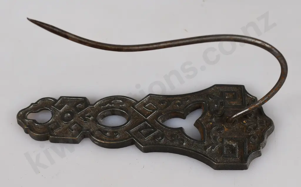 CAST IRON WALL RECEIPT HOOKS Image 1++