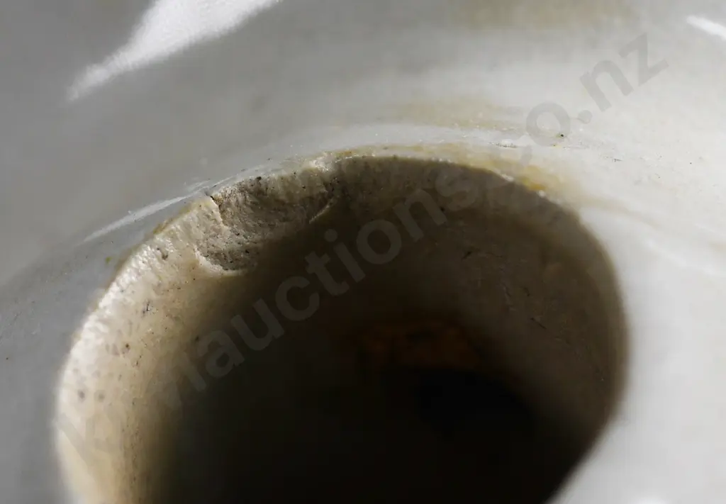 BARDEN & SON WANGANUI STONE JAR Image 1++