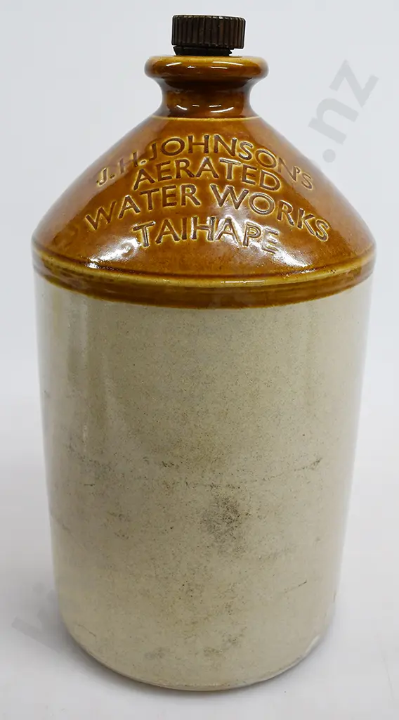 JOHNSONS AERATED WATER WORKS TAIHAPE STONE JAR Image 1++