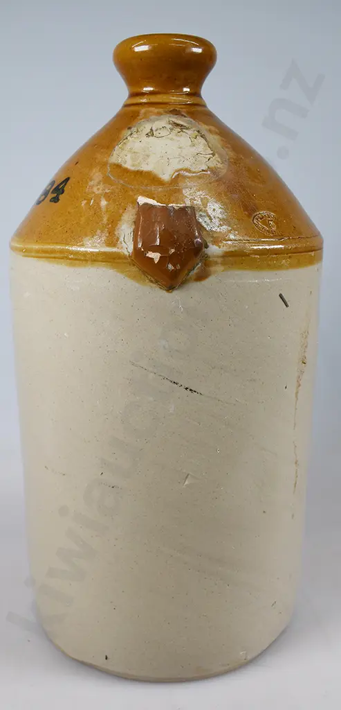 KEMP GORE STONE JAR Image 1++